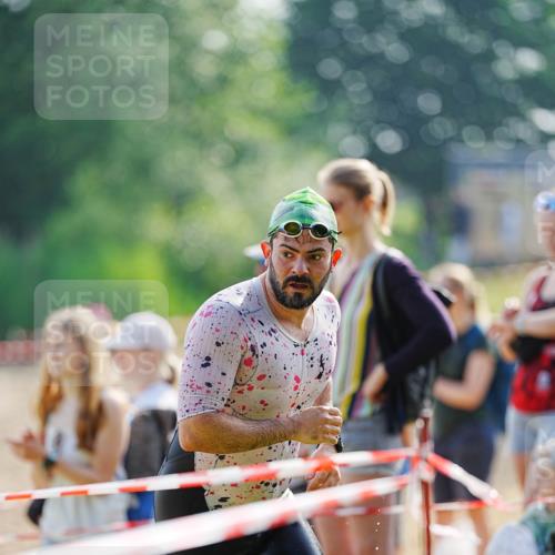 21.06.2026 - 29. Vierlanden-Triathlon LAZAROV Photography http://msf.ph/oto/9860321 21.06.2026 08:40:55 Schwimmen 18, 164 meine-sportfotos.de