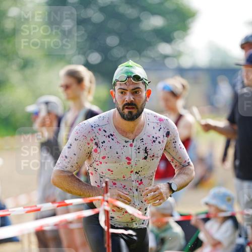 21.06.2026 - 29. Vierlanden-Triathlon LAZAROV Photography http://msf.ph/oto/9860325 21.06.2026 08:40:56 Schwimmen 18, 164 meine-sportfotos.de
