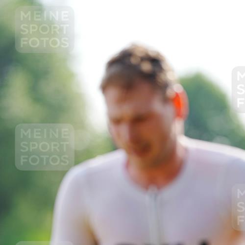 21.06.2026 - 29. Vierlanden-Triathlon LAZAROV Photography http://msf.ph/oto/9860355 21.06.2026 08:40:59 Schwimmen 18, 129, 164 meine-sportfotos.de