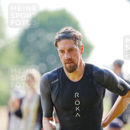 21.06.2026 - 29. Vierlanden-Triathlon LAZAROV Photography http://msf.ph/oto/9860373 21.06.2026 08:41:09 Schwimmen 99, 129, 132 meine-sportfotos.de