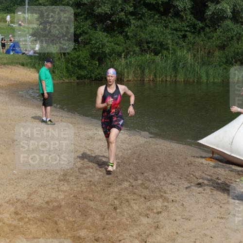 21.06.2026 - 29. Vierlanden-Triathlon Andreas Tolksdorf http://msf.ph/oto/9860377 21.06.2026 09:10:47 Schwimmen 273, 274, 301 meine-sportfotos.de