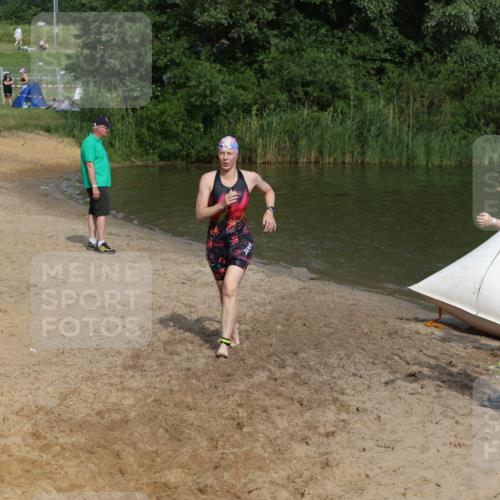 21.06.2026 - 29. Vierlanden-Triathlon Andreas Tolksdorf http://msf.ph/oto/9860384 21.06.2026 09:10:47 Schwimmen 273, 274, 301 meine-sportfotos.de