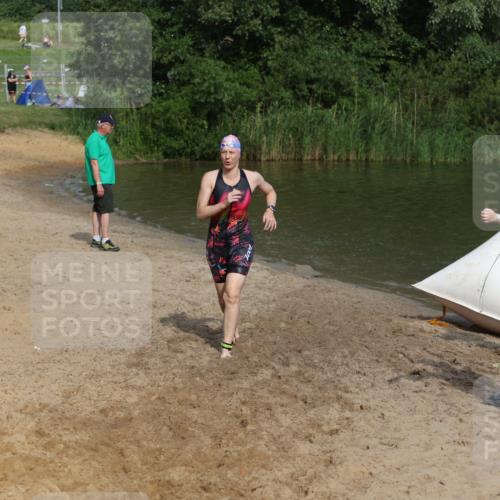 21.06.2026 - 29. Vierlanden-Triathlon Andreas Tolksdorf http://msf.ph/oto/9860390 21.06.2026 09:10:47 Schwimmen 273, 274, 301 meine-sportfotos.de