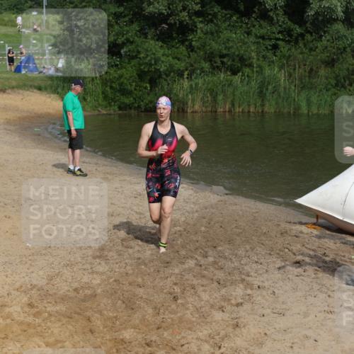 21.06.2026 - 29. Vierlanden-Triathlon Andreas Tolksdorf http://msf.ph/oto/9860397 21.06.2026 09:10:47 Schwimmen 273, 274, 301 meine-sportfotos.de