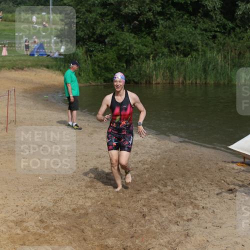21.06.2026 - 29. Vierlanden-Triathlon Andreas Tolksdorf http://msf.ph/oto/9860430 21.06.2026 09:10:47 Schwimmen 273, 274, 301 meine-sportfotos.de