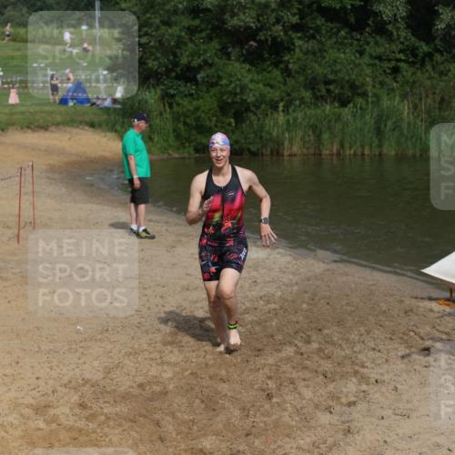 21.06.2026 - 29. Vierlanden-Triathlon Andreas Tolksdorf http://msf.ph/oto/9860434 21.06.2026 09:10:47 Schwimmen 273, 274, 301 meine-sportfotos.de
