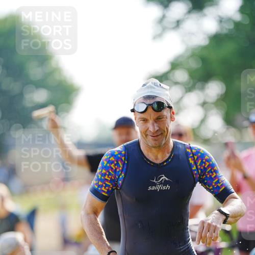 21.06.2026 - 29. Vierlanden-Triathlon LAZAROV Photography http://msf.ph/oto/9860476 21.06.2026 08:41:33 Schwimmen 14, 145 meine-sportfotos.de