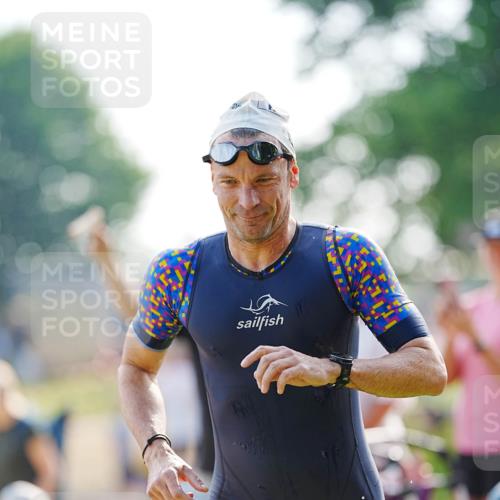 21.06.2026 - 29. Vierlanden-Triathlon LAZAROV Photography http://msf.ph/oto/9860481 21.06.2026 08:41:33 Schwimmen 14, 145 meine-sportfotos.de
