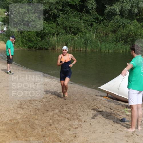 21.06.2026 - 29. Vierlanden-Triathlon Andreas Tolksdorf http://msf.ph/oto/9860496 21.06.2026 09:11:14 Schwimmen 223, 253 meine-sportfotos.de