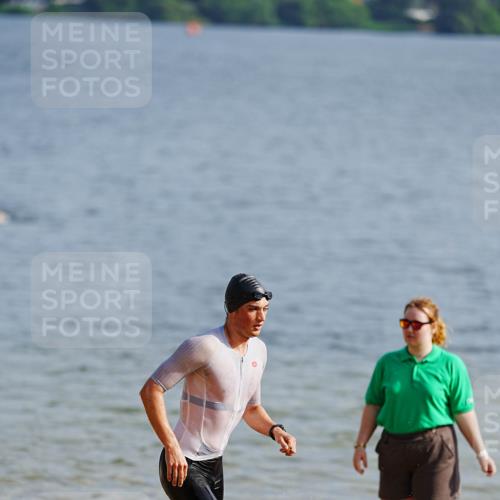 21.06.2026 - 29. Vierlanden-Triathlon LAZAROV Photography http://msf.ph/oto/9860511 21.06.2026 08:41:59 Schwimmen 38, 62, 67 meine-sportfotos.de