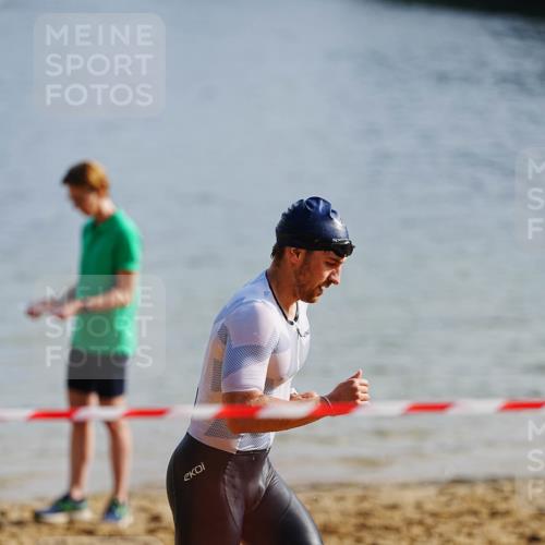 21.06.2026 - 29. Vierlanden-Triathlon LAZAROV Photography http://msf.ph/oto/9860529 21.06.2026 08:42:03 Schwimmen 38, 62, 67 meine-sportfotos.de