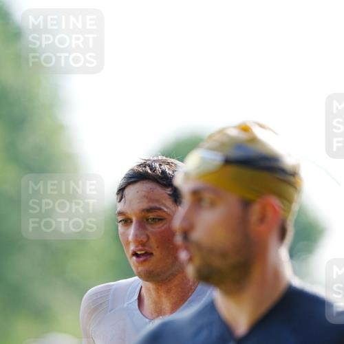 21.06.2026 - 29. Vierlanden-Triathlon LAZAROV Photography http://msf.ph/oto/9860550 21.06.2026 08:42:06 Schwimmen 38, 62, 67 meine-sportfotos.de