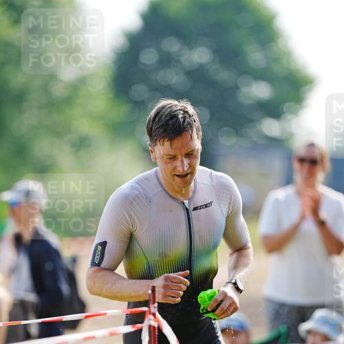 21.06.2026 - 29. Vierlanden-Triathlon LAZAROV Photography http://msf.ph/oto/9860645 21.06.2026 08:42:48 Schwimmen 27, 148, 193, 210 meine-sportfotos.de