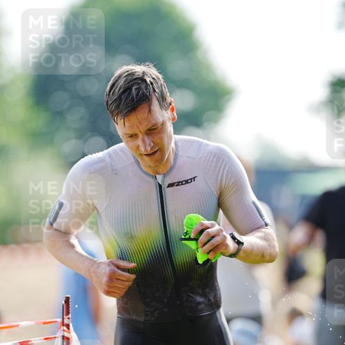 21.06.2026 - 29. Vierlanden-Triathlon LAZAROV Photography http://msf.ph/oto/9860648 21.06.2026 08:42:48 Schwimmen 27, 148, 193, 210 meine-sportfotos.de