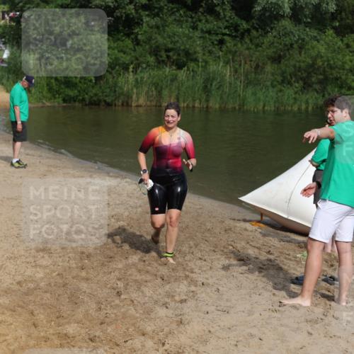 21.06.2026 - 29. Vierlanden-Triathlon Andreas Tolksdorf http://msf.ph/oto/9860649 21.06.2026 09:11:23 Schwimmen 223 meine-sportfotos.de