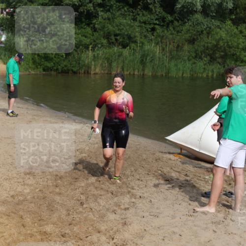 21.06.2026 - 29. Vierlanden-Triathlon Andreas Tolksdorf http://msf.ph/oto/9860656 21.06.2026 09:11:23 Schwimmen 223 meine-sportfotos.de