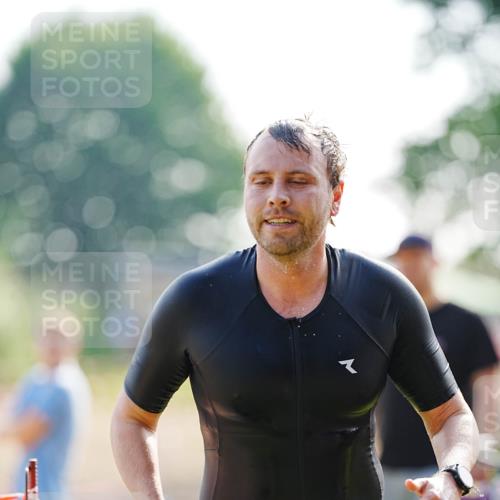 21.06.2026 - 29. Vierlanden-Triathlon LAZAROV Photography http://msf.ph/oto/9860680 21.06.2026 08:42:56 Schwimmen 27, 193, 210 meine-sportfotos.de