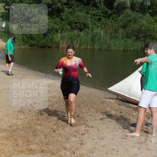 21.06.2026 - 29. Vierlanden-Triathlon Andreas Tolksdorf http://msf.ph/oto/9860705 21.06.2026 09:11:23 Schwimmen 223 meine-sportfotos.de
