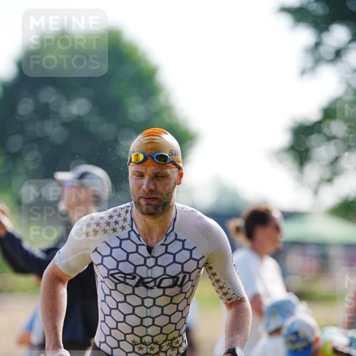 21.06.2026 - 29. Vierlanden-Triathlon LAZAROV Photography http://msf.ph/oto/9860712 21.06.2026 08:43:44 Schwimmen 42, 44, 88, 108, 154 meine-sportfotos.de