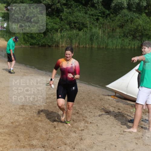 21.06.2026 - 29. Vierlanden-Triathlon Andreas Tolksdorf http://msf.ph/oto/9860726 21.06.2026 09:11:24 Schwimmen 223 meine-sportfotos.de