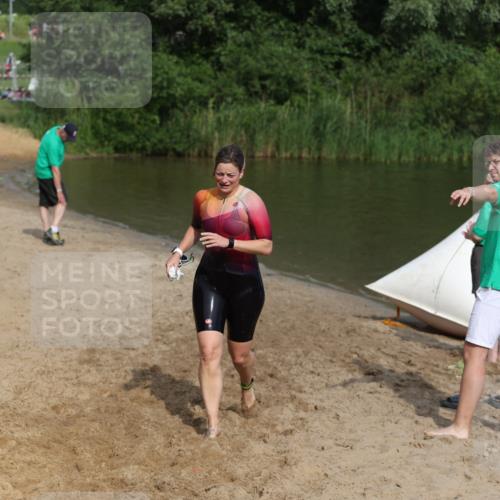 21.06.2026 - 29. Vierlanden-Triathlon Andreas Tolksdorf http://msf.ph/oto/9860739 21.06.2026 09:11:24 Schwimmen 223 meine-sportfotos.de