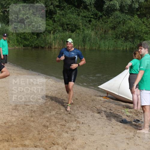 21.06.2026 - 29. Vierlanden-Triathlon Andreas Tolksdorf http://msf.ph/oto/9860784 21.06.2026 09:11:40 Schwimmen 91, 255, 264 meine-sportfotos.de