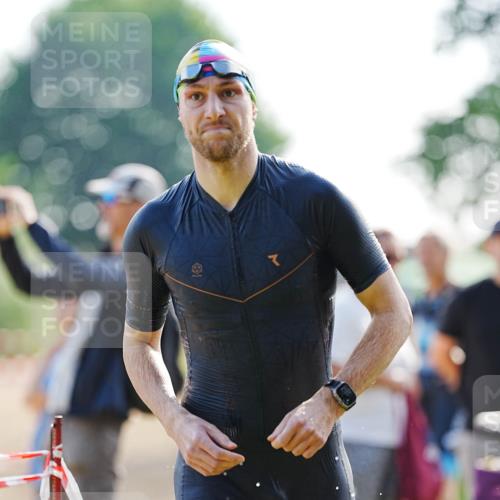 21.06.2026 - 29. Vierlanden-Triathlon LAZAROV Photography http://msf.ph/oto/9860817 21.06.2026 08:44:15 Schwimmen 4, 29, 34 meine-sportfotos.de