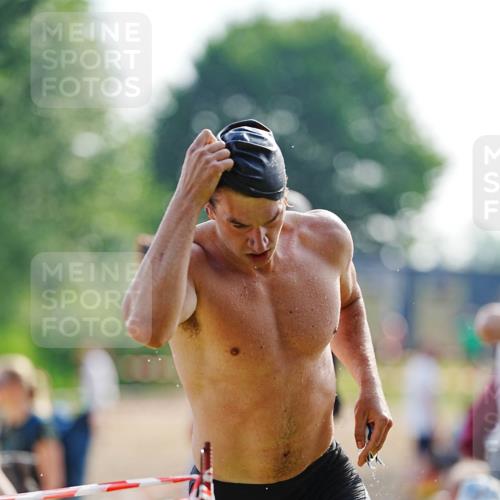 21.06.2026 - 29. Vierlanden-Triathlon LAZAROV Photography http://msf.ph/oto/9860844 21.06.2026 08:44:23 Schwimmen 4, 34, 202 meine-sportfotos.de