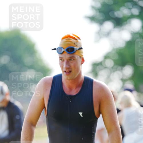 21.06.2026 - 29. Vierlanden-Triathlon LAZAROV Photography http://msf.ph/oto/9860903 21.06.2026 08:44:44 Schwimmen 39, 104, 142, 160, 196 meine-sportfotos.de