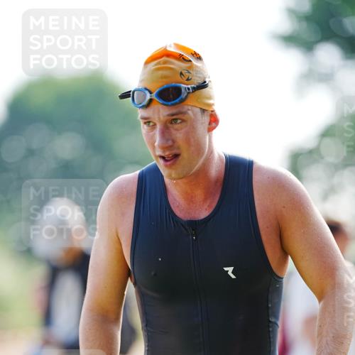 21.06.2026 - 29. Vierlanden-Triathlon LAZAROV Photography http://msf.ph/oto/9860906 21.06.2026 08:44:45 Schwimmen 39, 104, 142, 160, 196 meine-sportfotos.de