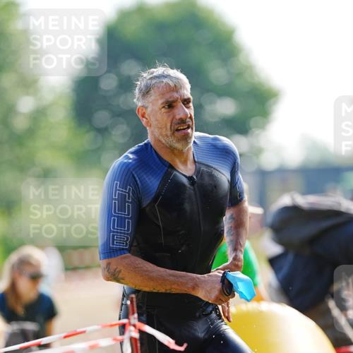 21.06.2026 - 29. Vierlanden-Triathlon LAZAROV Photography http://msf.ph/oto/9860946 21.06.2026 08:44:59 Schwimmen 104, 184 meine-sportfotos.de