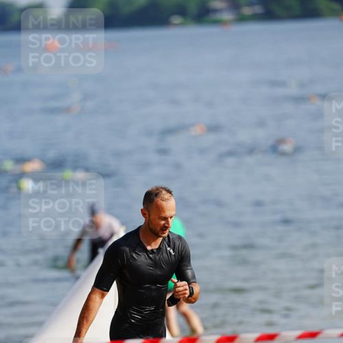 21.06.2026 - 29. Vierlanden-Triathlon LAZAROV Photography http://msf.ph/oto/9860958 21.06.2026 08:45:17 Schwimmen 69, 219 meine-sportfotos.de