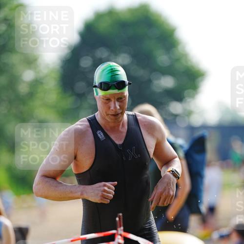 21.06.2026 - 29. Vierlanden-Triathlon LAZAROV Photography http://msf.ph/oto/9861030 21.06.2026 08:45:41 Schwimmen 141, 169, 173, 174 meine-sportfotos.de