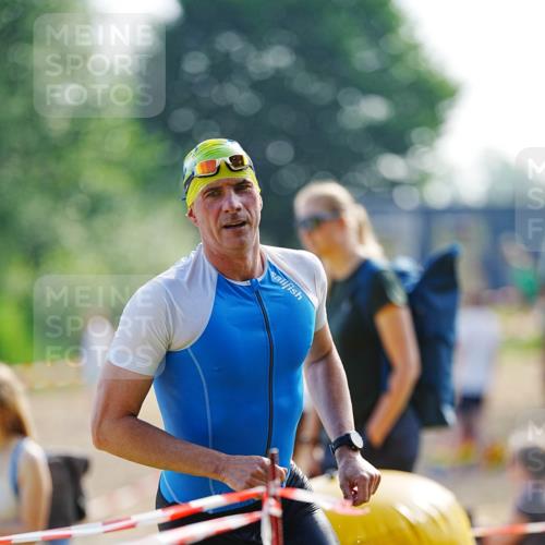 21.06.2026 - 29. Vierlanden-Triathlon LAZAROV Photography http://msf.ph/oto/9861037 21.06.2026 08:45:50 Schwimmen 89, 141, 147, 165 meine-sportfotos.de