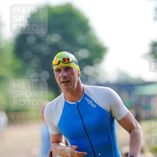 21.06.2026 - 29. Vierlanden-Triathlon LAZAROV Photography http://msf.ph/oto/9861038 21.06.2026 08:45:51 Schwimmen 89, 141, 147, 165 meine-sportfotos.de