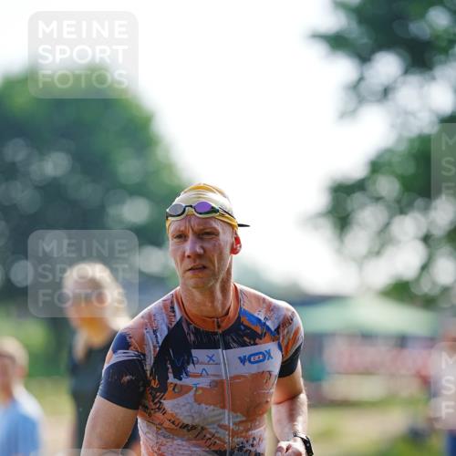 21.06.2026 - 29. Vierlanden-Triathlon LAZAROV Photography http://msf.ph/oto/9861068 21.06.2026 08:45:59 Schwimmen 84, 89, 131, 147, 165 meine-sportfotos.de