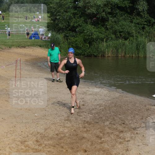 21.06.2026 - 29. Vierlanden-Triathlon Andreas Tolksdorf http://msf.ph/oto/9861074 21.06.2026 09:12:39 Schwimmen 235 meine-sportfotos.de