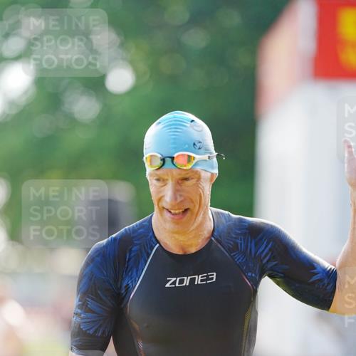 21.06.2026 - 29. Vierlanden-Triathlon LAZAROV Photography http://msf.ph/oto/9861090 21.06.2026 08:46:06 Schwimmen 84, 131, 147 meine-sportfotos.de