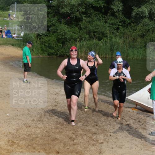 21.06.2026 - 29. Vierlanden-Triathlon Andreas Tolksdorf http://msf.ph/oto/9861138 21.06.2026 09:13:05 Schwimmen 227, 230, 280, 292 meine-sportfotos.de