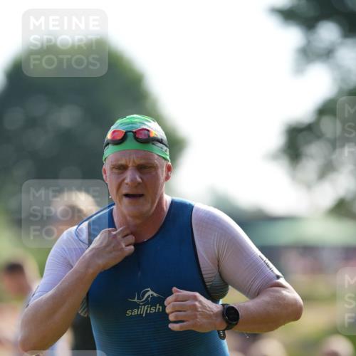 21.06.2026 - 29. Vierlanden-Triathlon LAZAROV Photography http://msf.ph/oto/9861144 21.06.2026 08:46:54 Schwimmen 135, 220 meine-sportfotos.de