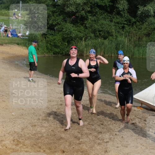 21.06.2026 - 29. Vierlanden-Triathlon Andreas Tolksdorf http://msf.ph/oto/9861164 21.06.2026 09:13:05 Schwimmen 227, 230, 280, 292 meine-sportfotos.de