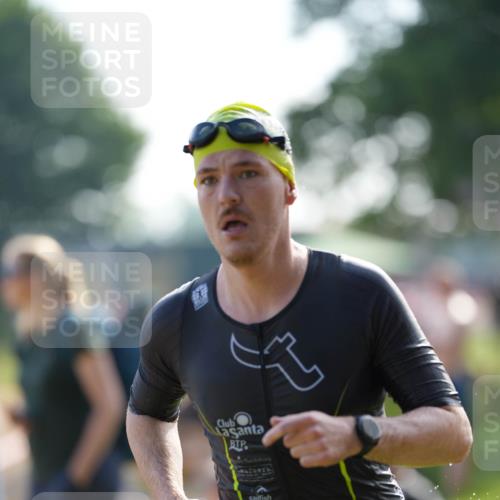 21.06.2026 - 29. Vierlanden-Triathlon LAZAROV Photography http://msf.ph/oto/9861169 21.06.2026 08:47:15 Schwimmen 40 meine-sportfotos.de
