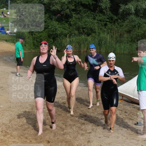 21.06.2026 - 29. Vierlanden-Triathlon Andreas Tolksdorf http://msf.ph/oto/9861190 21.06.2026 09:13:06 Schwimmen 227, 230, 280, 292 meine-sportfotos.de