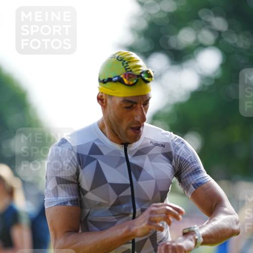 21.06.2026 - 29. Vierlanden-Triathlon LAZAROV Photography http://msf.ph/oto/9861199 21.06.2026 08:48:01 Schwimmen 90, 118, 130, 136, 180 meine-sportfotos.de