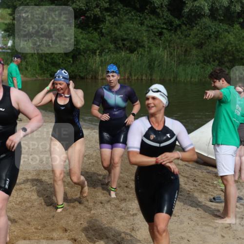 21.06.2026 - 29. Vierlanden-Triathlon Andreas Tolksdorf http://msf.ph/oto/9861224 21.06.2026 09:13:07 Schwimmen 227, 230, 280, 292 meine-sportfotos.de