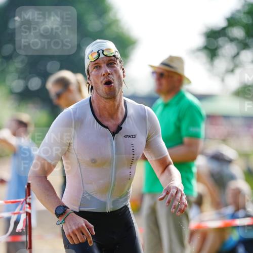 21.06.2026 - 29. Vierlanden-Triathlon LAZAROV Photography http://msf.ph/oto/9861251 21.06.2026 08:48:27 Schwimmen 75, 83, 119, 186 meine-sportfotos.de
