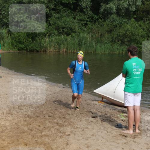 21.06.2026 - 29. Vierlanden-Triathlon Andreas Tolksdorf http://msf.ph/oto/9861274 21.06.2026 09:13:33 Schwimmen 265 meine-sportfotos.de