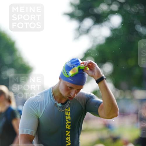 21.06.2026 - 29. Vierlanden-Triathlon LAZAROV Photography http://msf.ph/oto/9861322 21.06.2026 08:48:53 Schwimmen 59, 92 meine-sportfotos.de