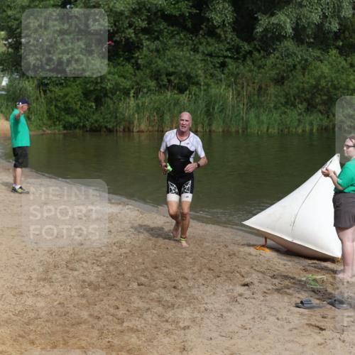 21.06.2026 - 29. Vierlanden-Triathlon Andreas Tolksdorf http://msf.ph/oto/9861358 21.06.2026 09:14:20 Schwimmen 133 meine-sportfotos.de