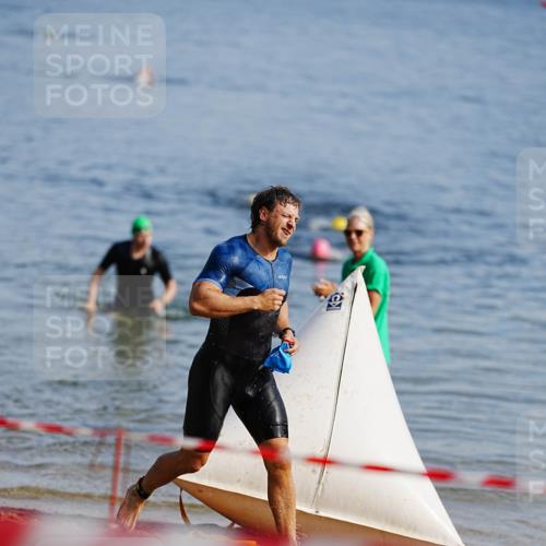 21.06.2026 - 29. Vierlanden-Triathlon LAZAROV Photography http://msf.ph/oto/9861431 21.06.2026 08:55:34 Schwimmen 113 meine-sportfotos.de